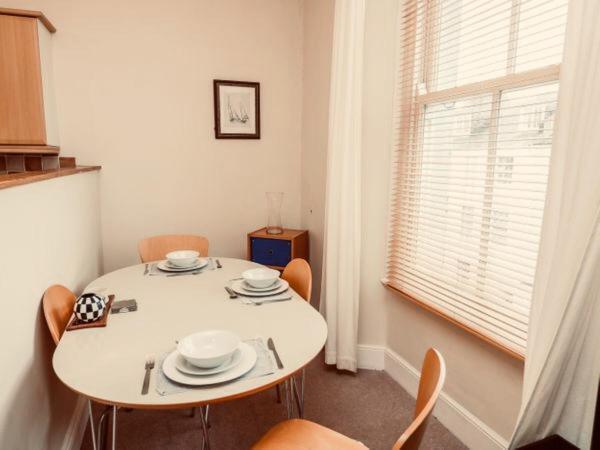 Durnford St- Amazing Location - Free Wifi Apartment Plymouth Bagian luar foto